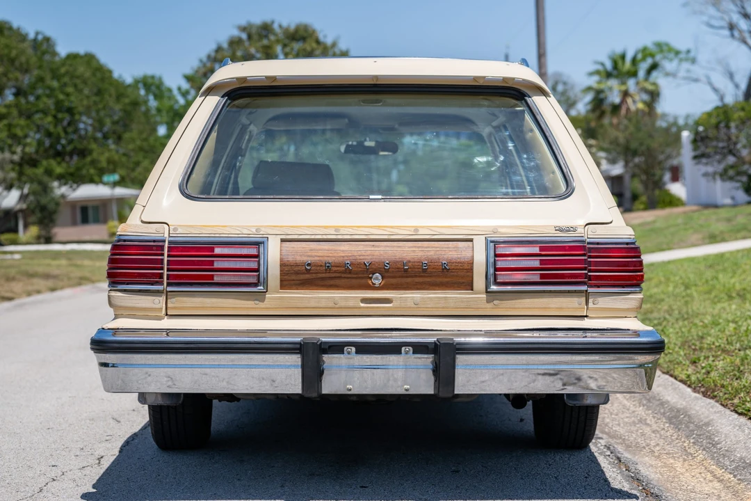 1981 Chrysler LeBaron - Image 7 of 31
