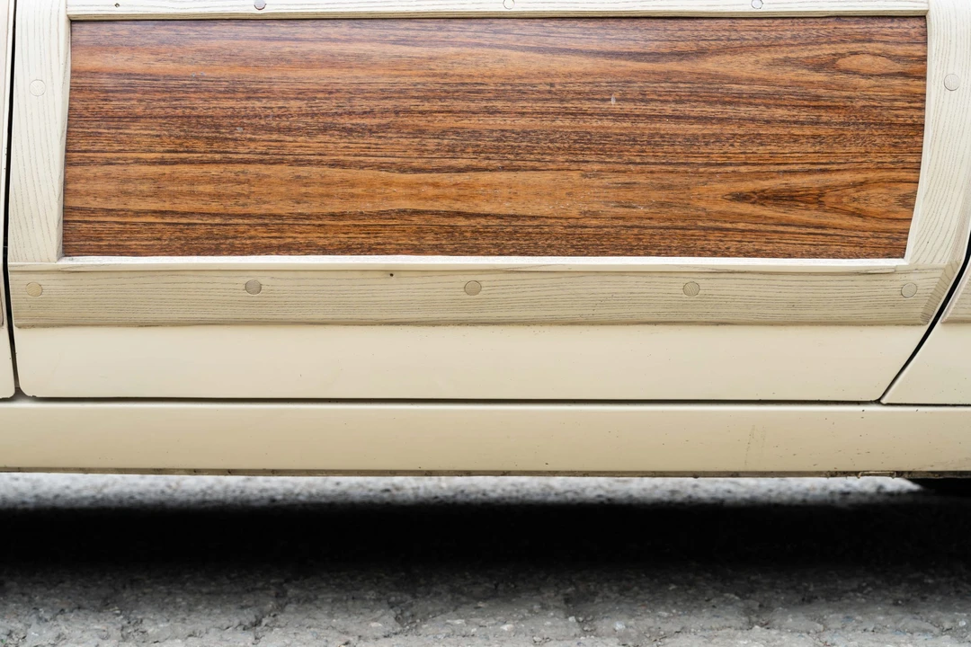 1981 Chrysler LeBaron - Image 29 of 31