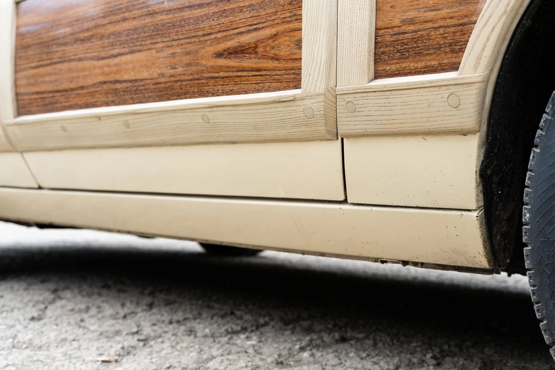 1981 Chrysler LeBaron - Image 27 of 31
