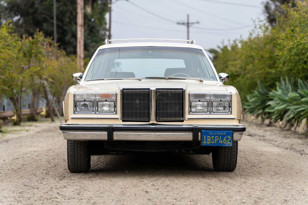 1981 Chrysler LeBaron - Image 3 of 31