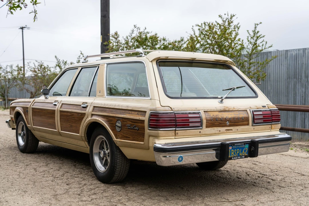 1981 Chrysler LeBaron - Image 9 of 31