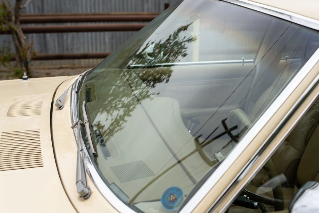 1981 Chrysler LeBaron - Image 13 of 31