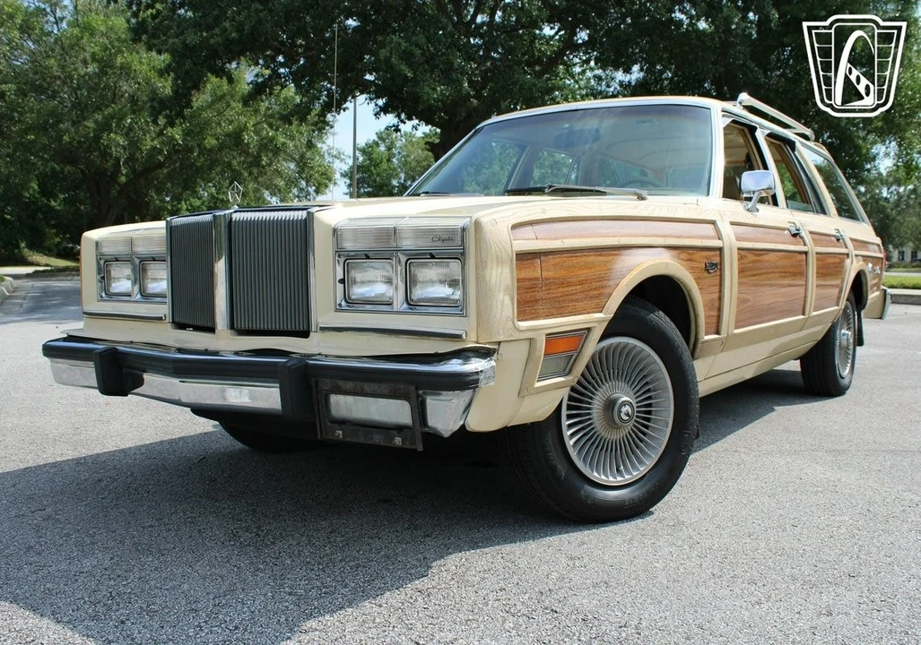 1981 Chrysler LeBaron - Image 10 of 12