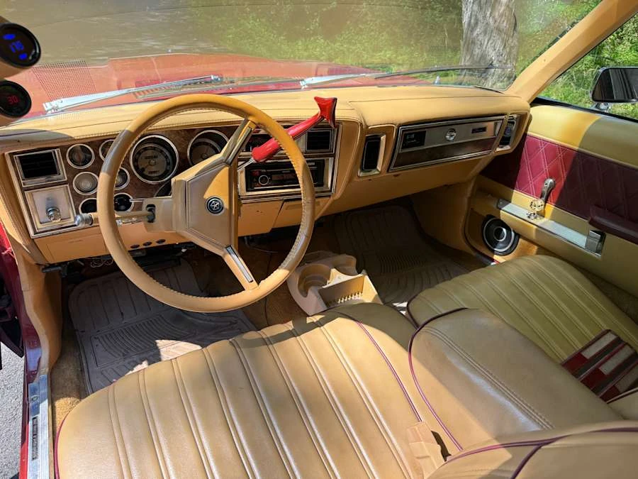 1981 Chrysler LeBaron - Image 13 of 19