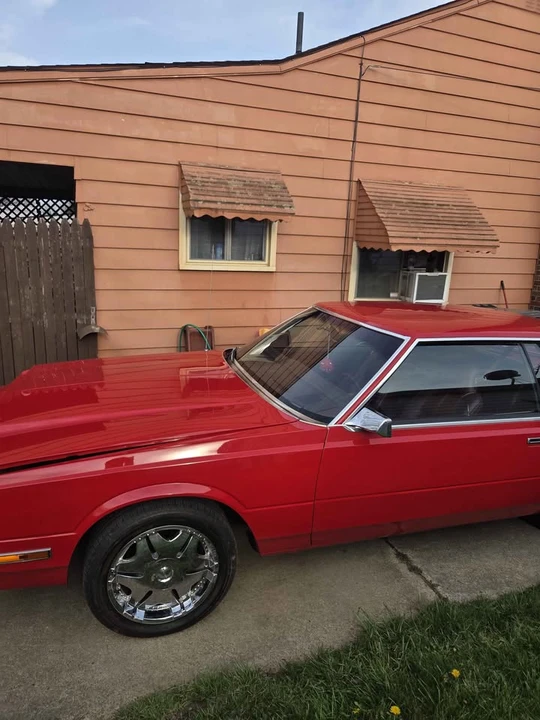 1981 Chrysler New Yorker - Image 2 of 9
