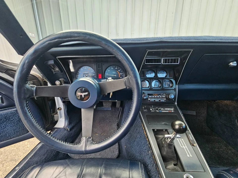 1981 Chevrolet Corvette C3 - Image 4 of 11