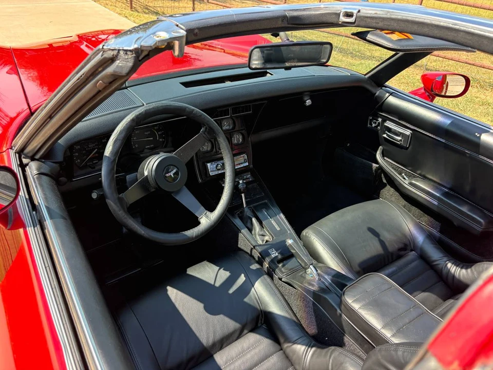 1981 Chevrolet Corvette C3 - Image 17 of 23