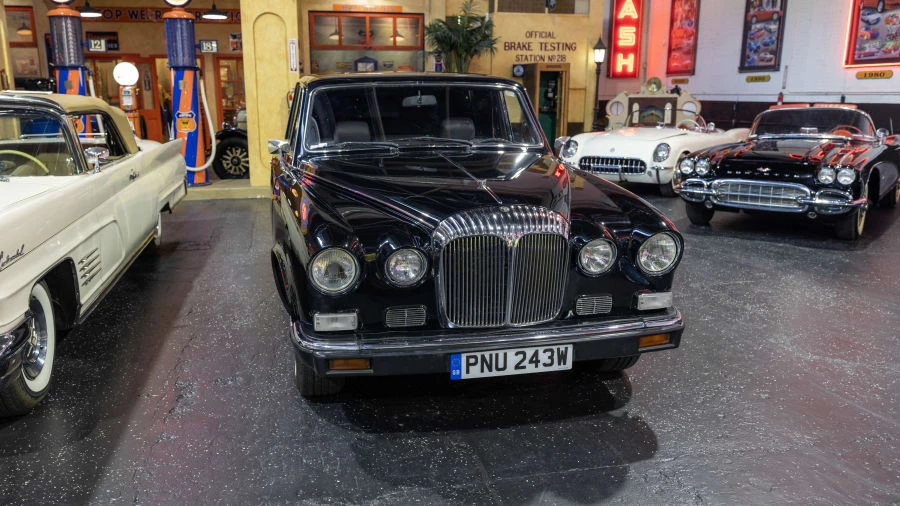1981 Daimler - Image 4 of 29
