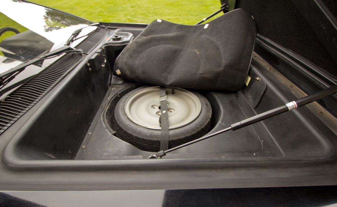1981 DeLorean DMC-12 - Image 30 of 31