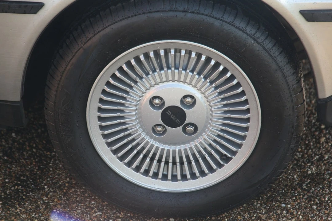 1981 DeLorean DMC-12 - Image 25 of 30