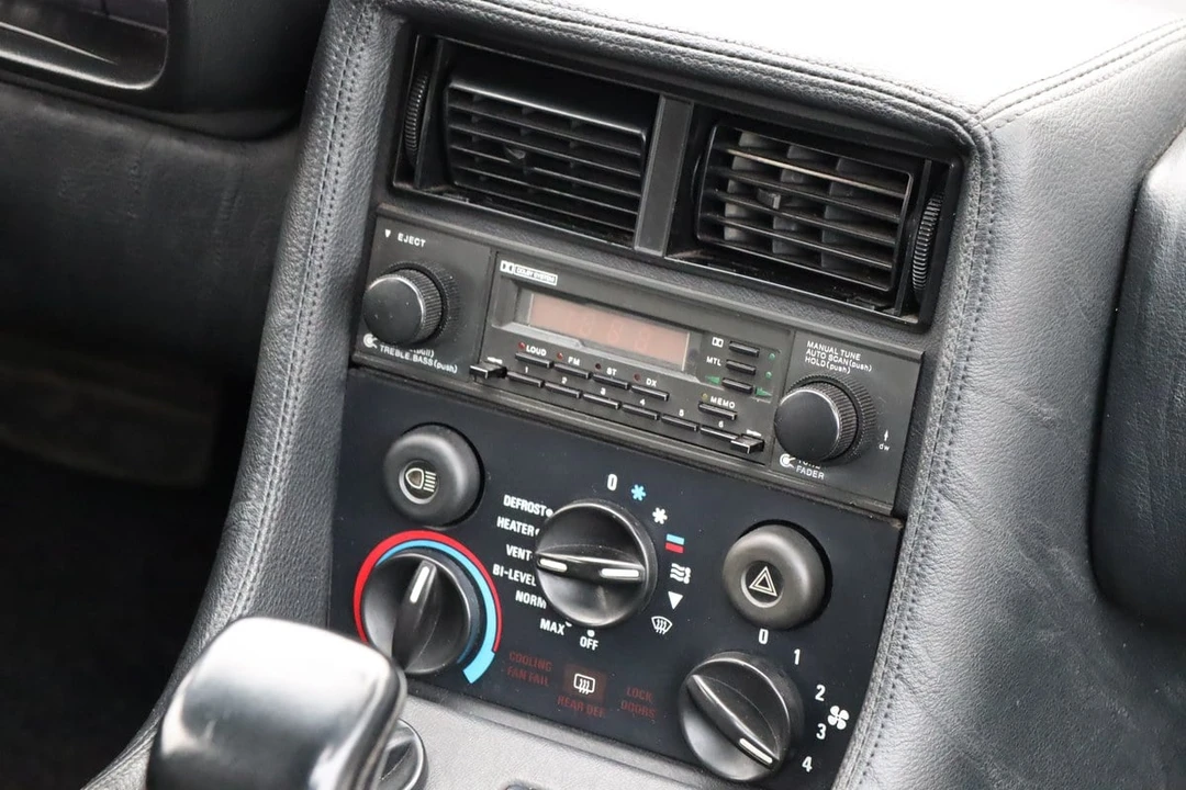1981 DeLorean DMC-12 - Image 24 of 30