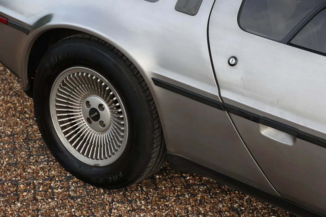 1981 DeLorean DMC-12 - Image 13 of 30