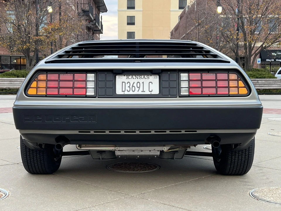 1981 DeLorean DMC-12 - Image 16 of 31