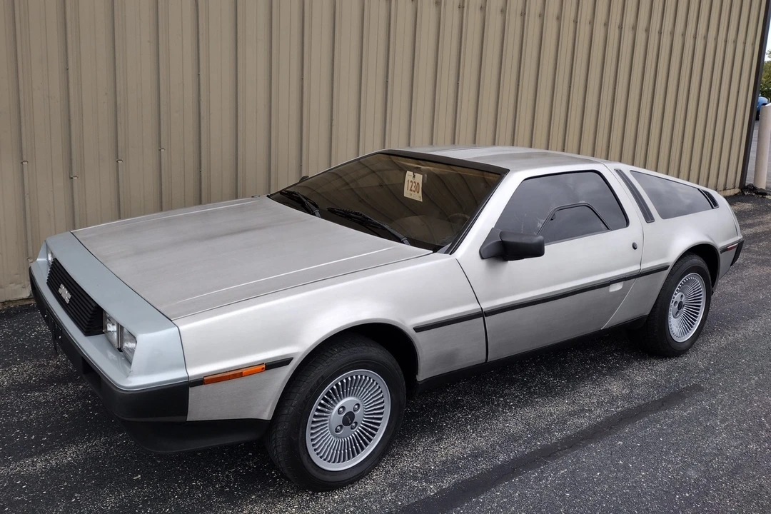 1981 DeLorean DMC-12 - Image 1 of 31