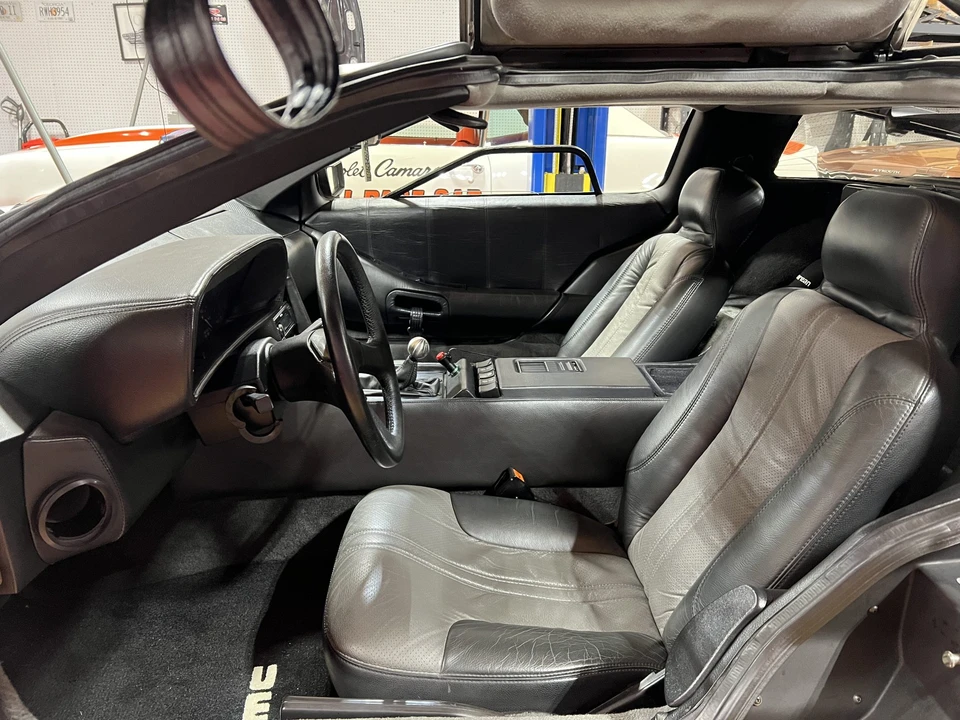 1981 DeLorean DMC-12 - Image 28 of 31