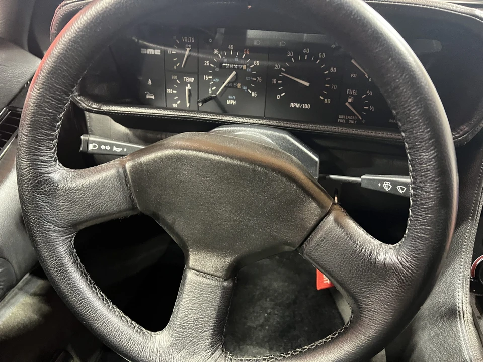 1981 DeLorean DMC-12 - Image 30 of 31