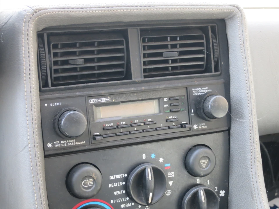 1981 DeLorean DMC-12 - Image 26 of 31