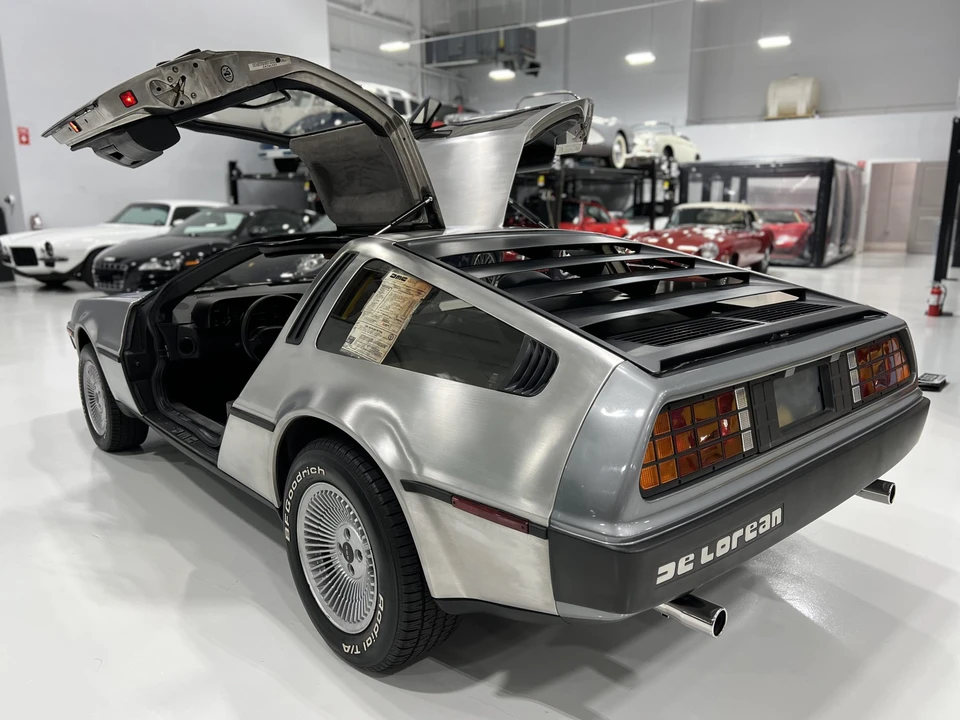 1981 DeLorean DMC-12 - Image 14 of 31