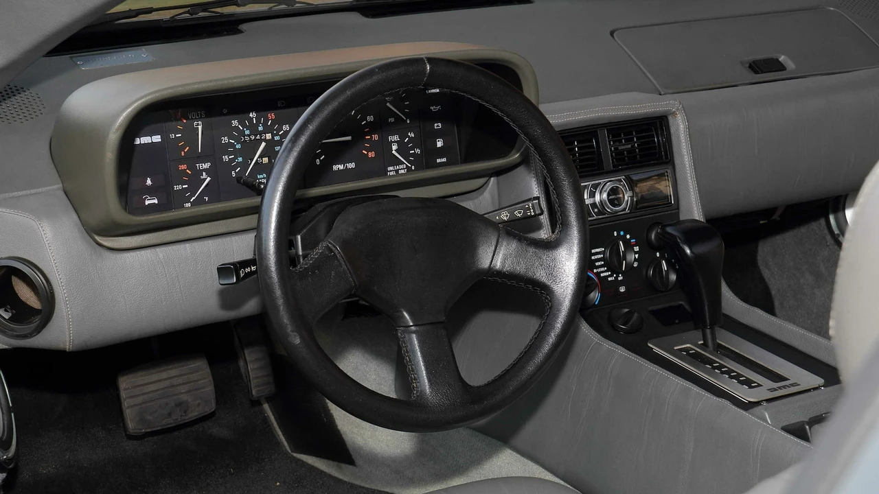 1981 DeLorean DMC-12 - Image 16 of 20