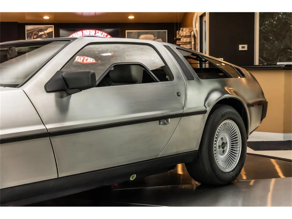 1981 DeLorean DMC-12 - Image 29 of 31
