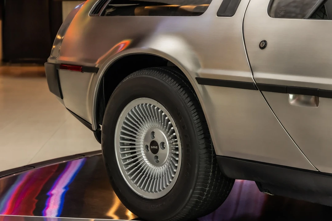 1981 DeLorean DMC-12 - Image 23 of 24