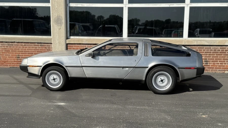 1981 DeLorean DMC-12 - Image 2 of 11