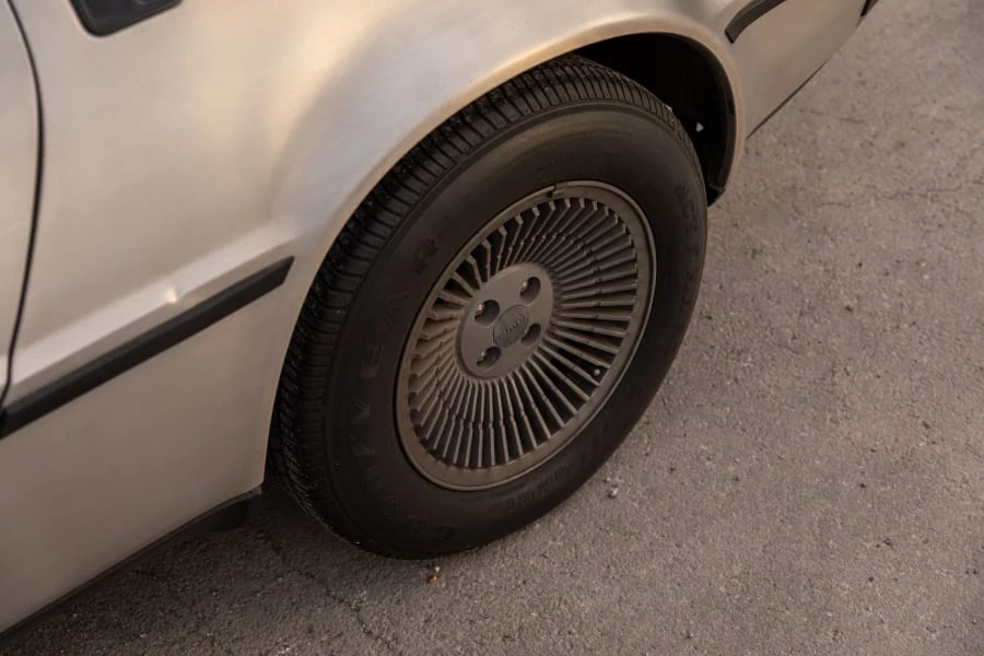1981 DeLorean DMC-12 - Image 19 of 31