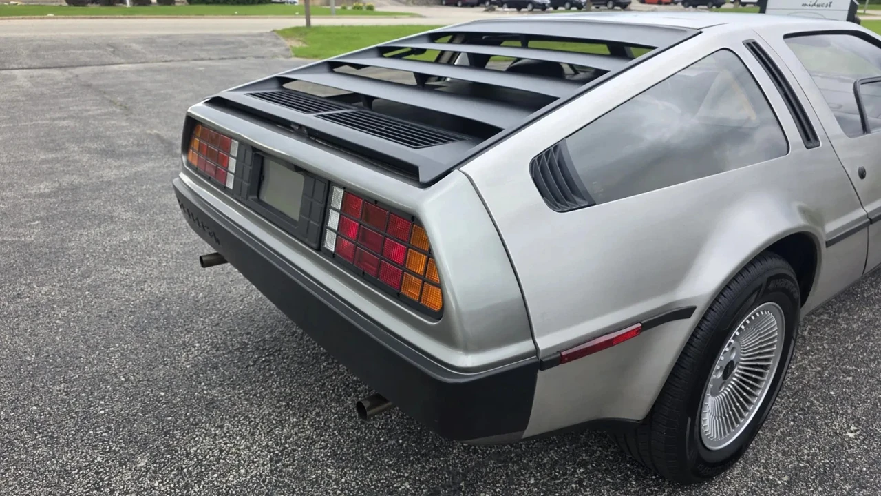 1981 DeLorean DMC-12 - Image 17 of 31