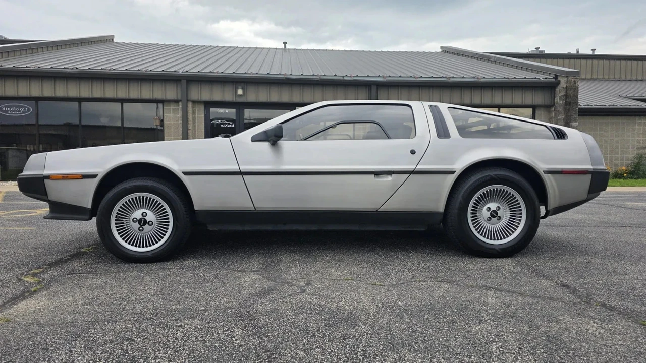 1981 DeLorean DMC-12 - Image 15 of 31