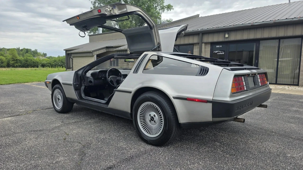 1981 DeLorean DMC-12 - Image 27 of 31