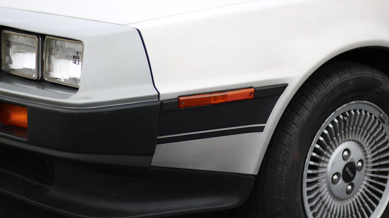 1981 DeLorean DMC-12 - Image 26 of 31