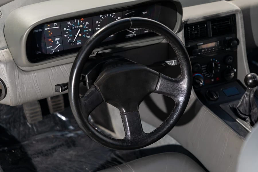1981 DeLorean DMC-12 - Image 18 of 28