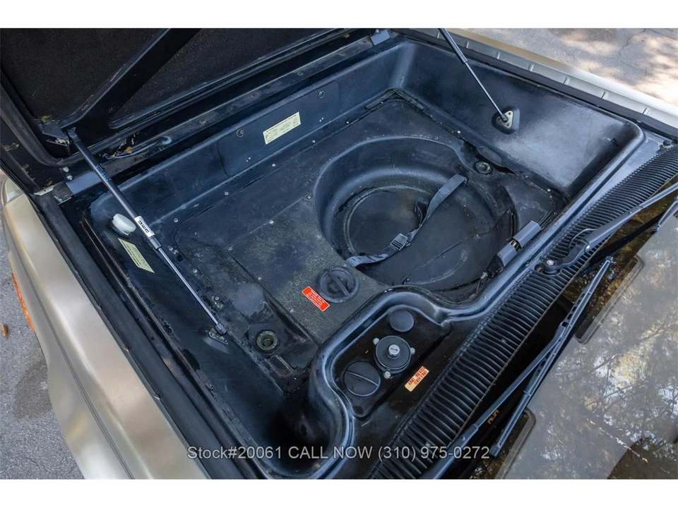 1981 DeLorean DMC-12 - Image 25 of 31