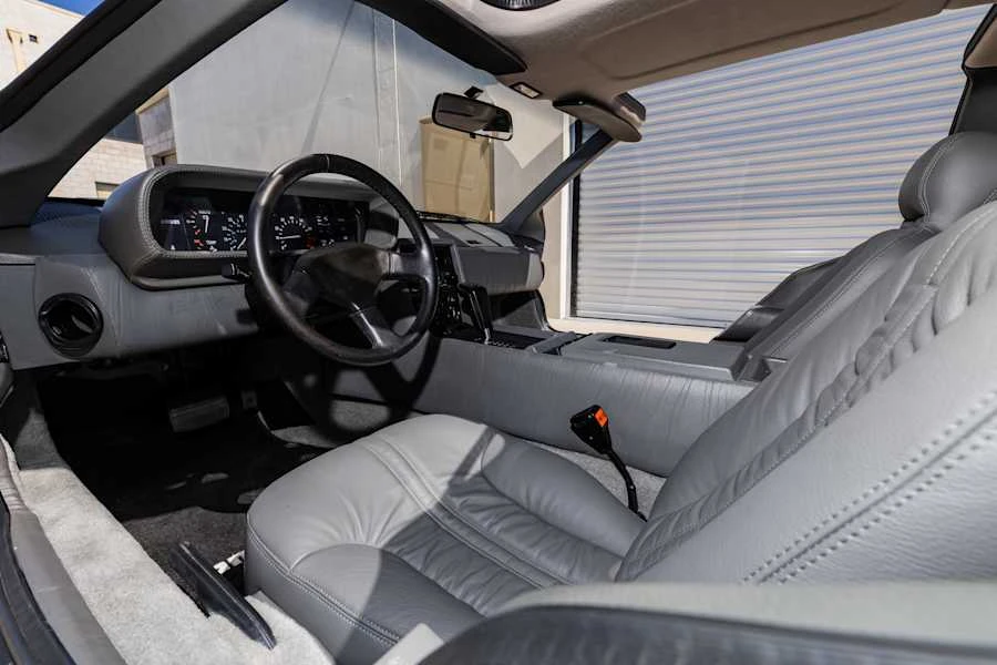 1981 DeLorean DMC-12 - Image 25 of 31