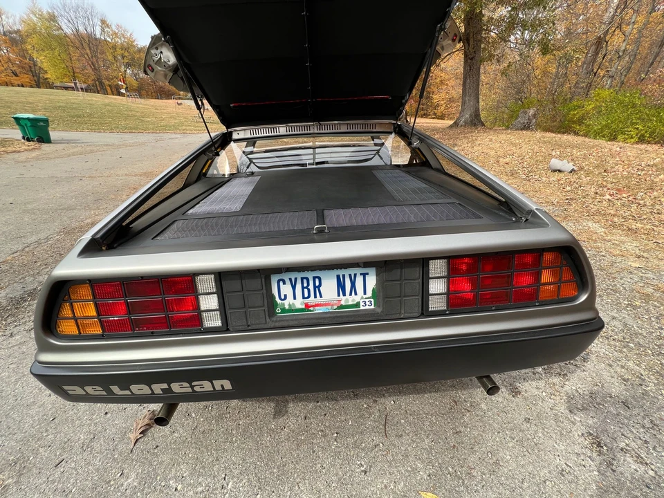 1981 DeLorean DMC-12 - Image 29 of 31