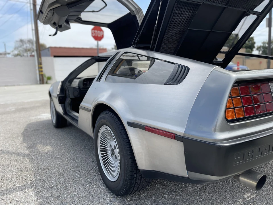 1981 DeLorean DMC-12 - Image 28 of 31