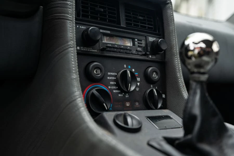 1981 DeLorean DMC-12 - Image 30 of 31