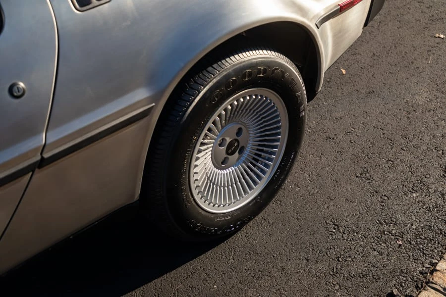 1981 DeLorean DMC-12 - Image 17 of 31