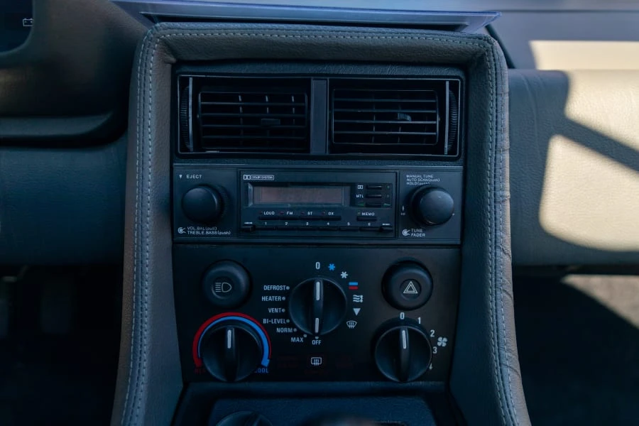 1981 DeLorean DMC-12 - Image 25 of 31