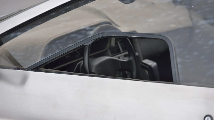 1981 DeLorean DMC-12 - Image 15 of 20