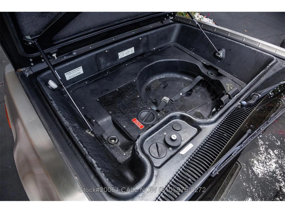 1981 DeLorean DMC-12 - Image 23 of 31