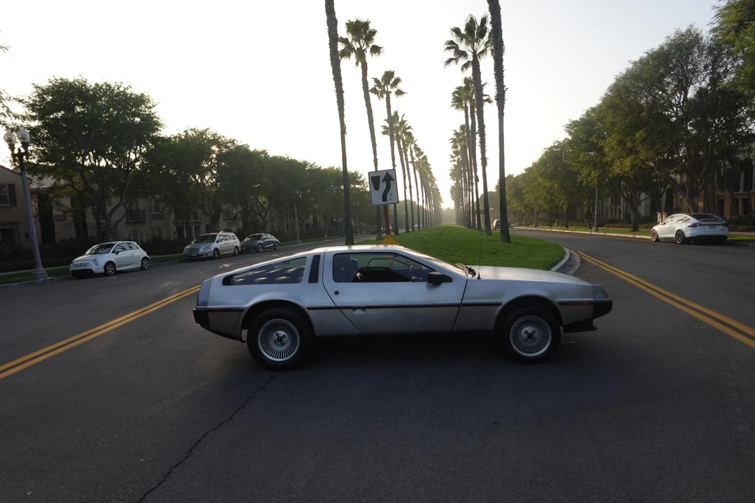 1981 DeLorean DMC-12 - Image 13 of 31