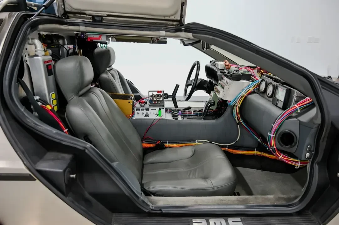 1981 DeLorean DMC-12 - Image 28 of 31