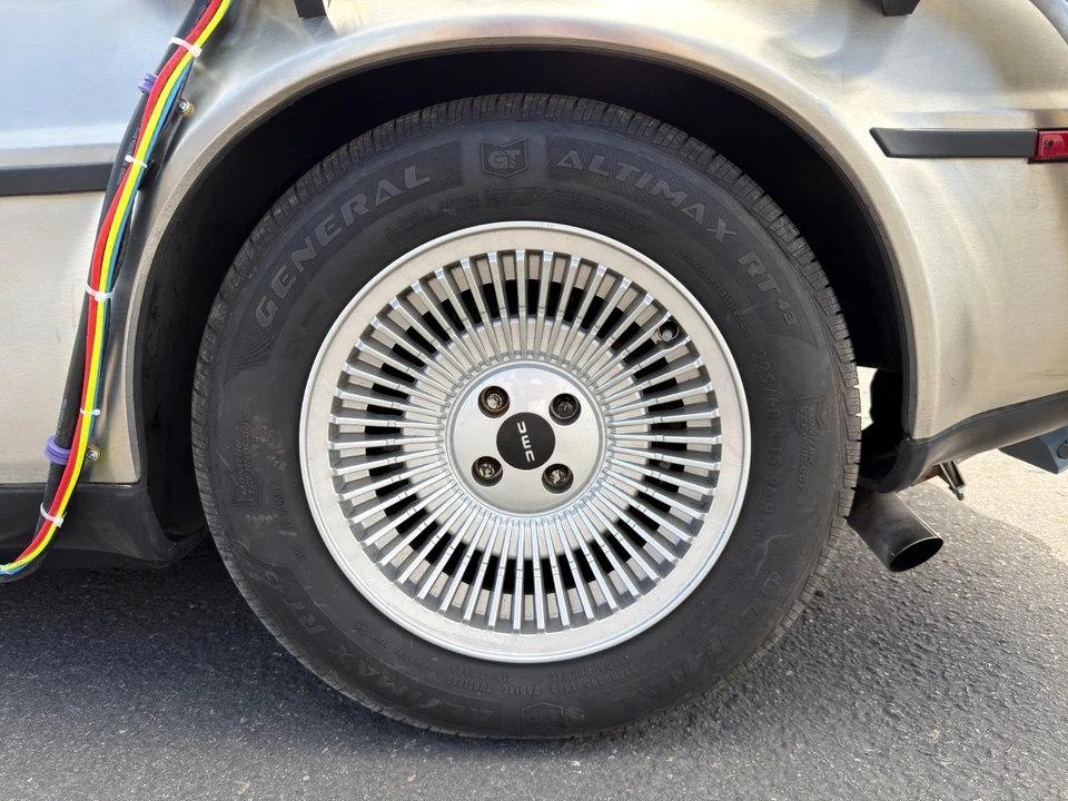 1981 DeLorean DMC-12 - Image 30 of 31