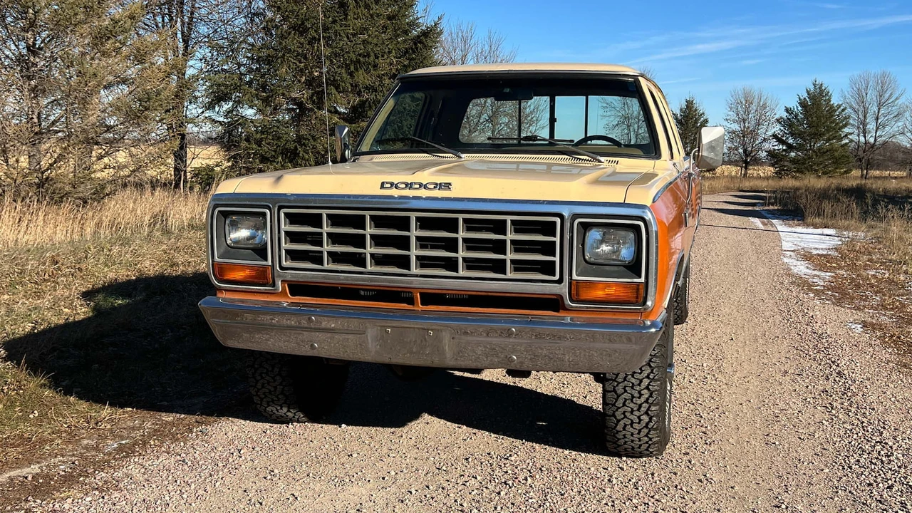 1981 Dodge Power Wagon - Image 15 of 18