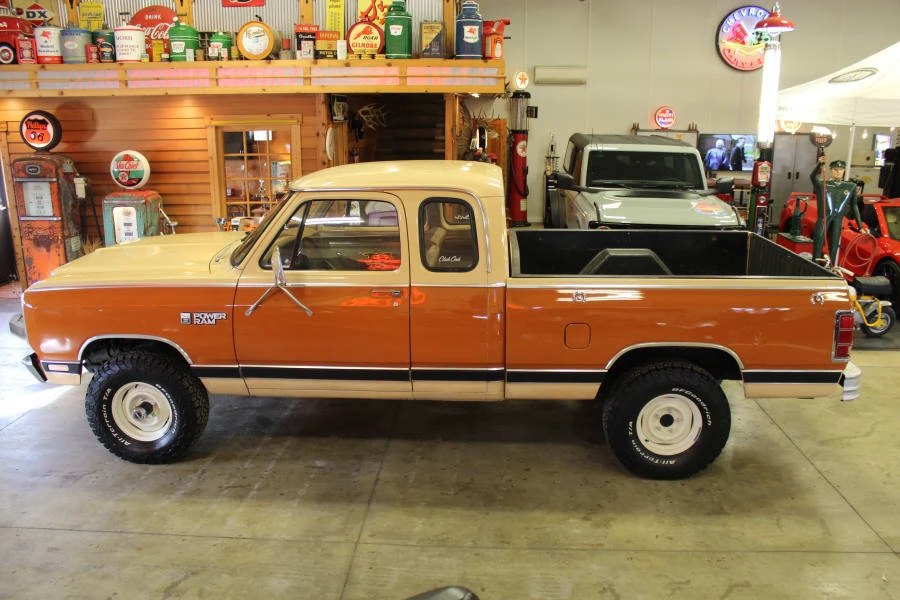 1981 Dodge Power Wagon - Image 2 of 10
