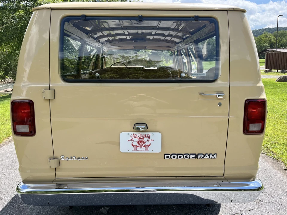 1981 Dodge Ram Van - Image 8 of 31