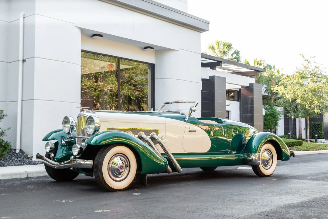 1981 Duesenberg Model J - Image 3 of 31