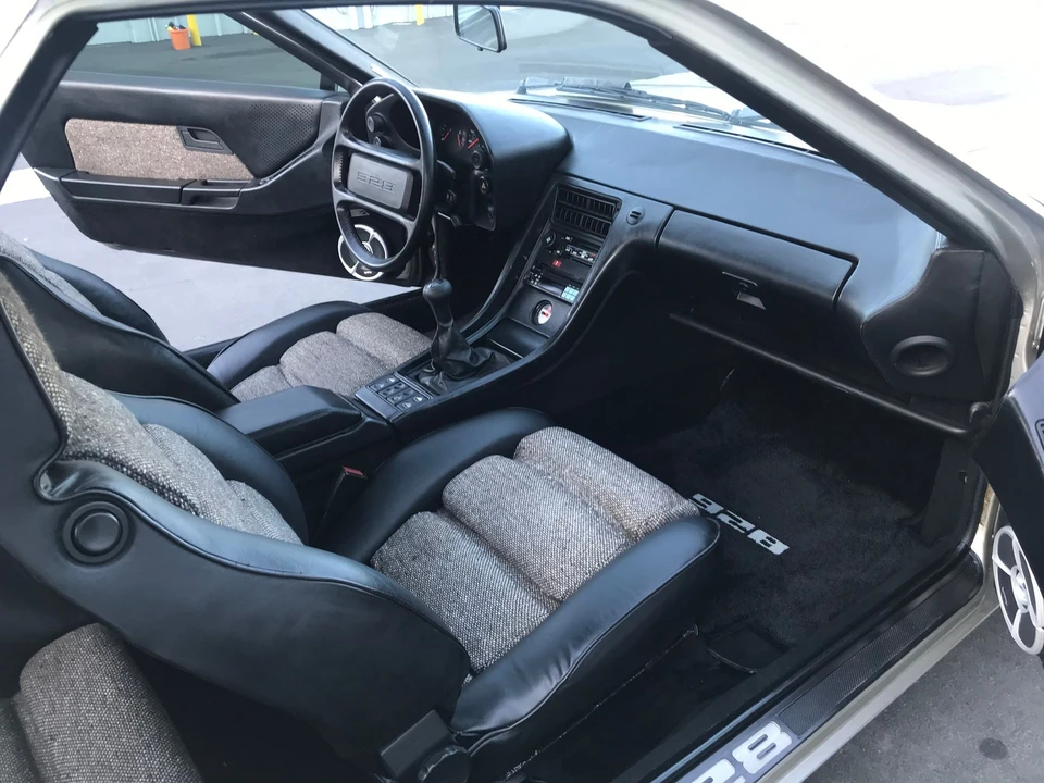 1981 Porsche 928 S - Image 20 of 26