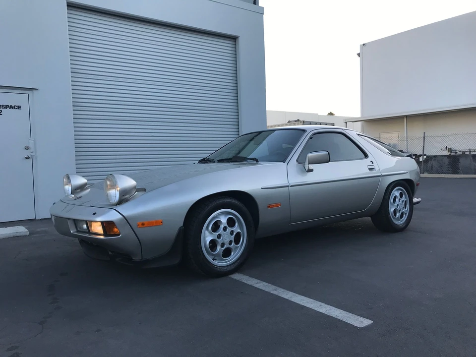 1981 Porsche 928 S - Image 7 of 26
